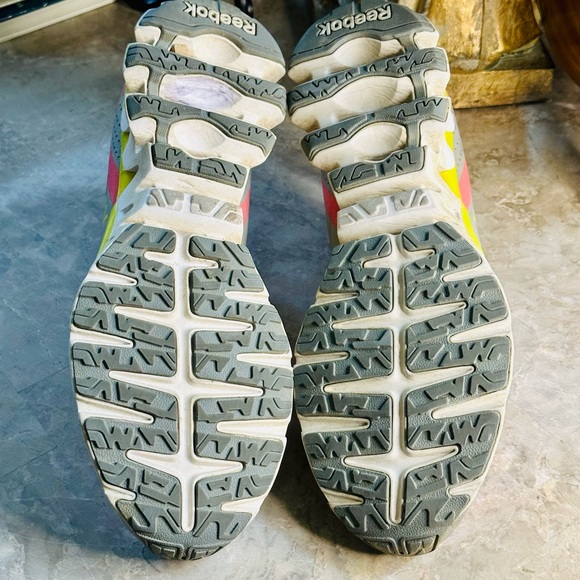 Reebok Zig Tech Womens Running Training Shoes Pink Yellow Size 10 - Picture 6 of 10